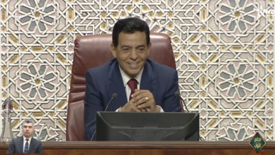 - - Parlement
