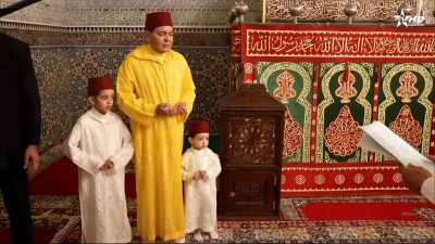 صاحب السمو الملكي الأمير مولاي رشيد يزور ضريح المولى إدريس الأزهر بمناسبة حفل ختان صاحبي السمو الأميرين مولاي أحمد ومولاي عبد السلام